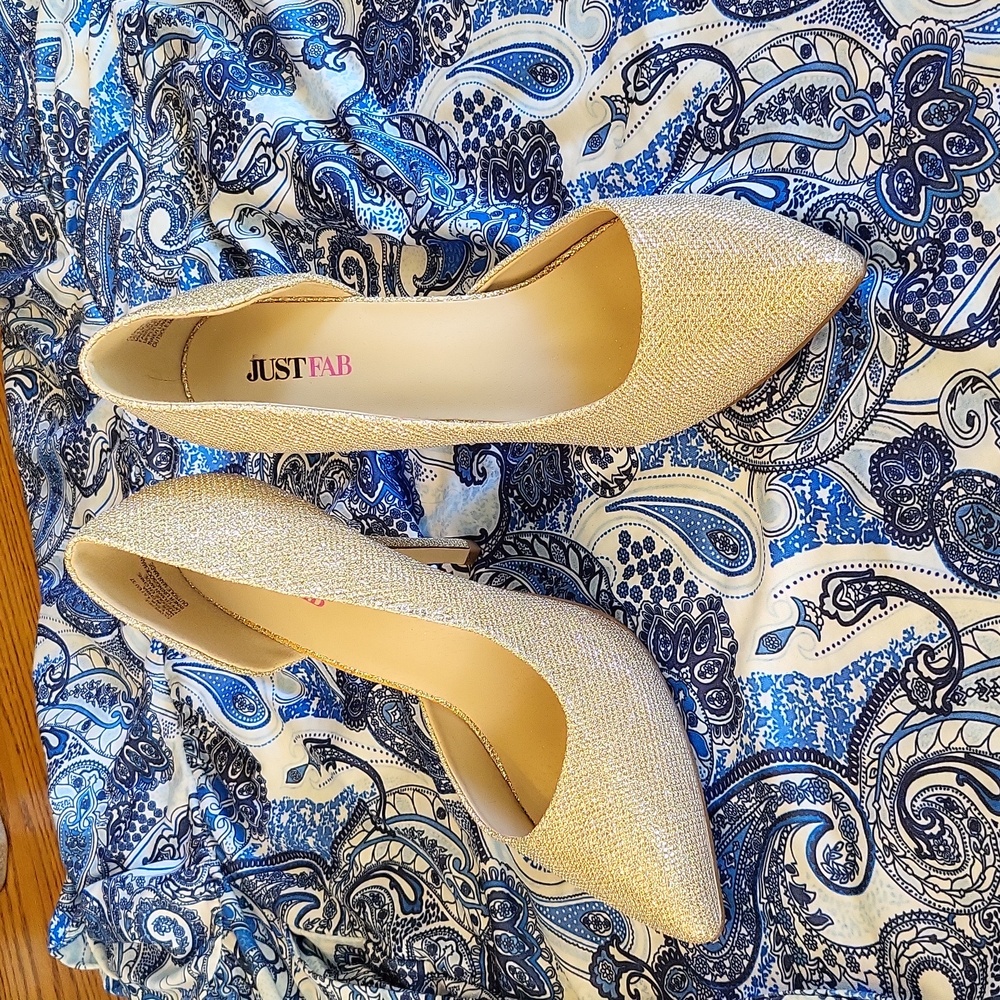 JUSTFAB sparkly gold 5 inch heels